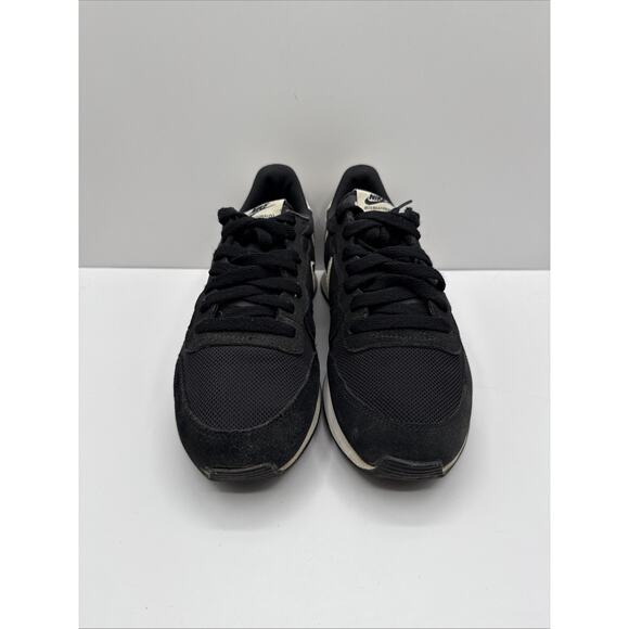 Size 6.5 - Nike Internationalist Black White Running Walking Shoe‎ 631754-011 - Picture 3 of 9
